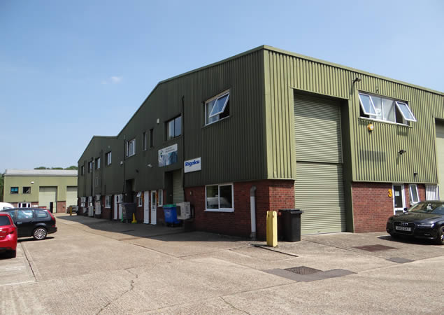 Storage space and Offices TO LET - Chaucer Business Park, Sevenoaks, Kent