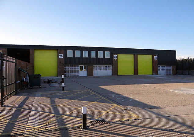 Units 28-32, Manford Industrial Estate - Erith. Warehouse/Industrial units TO LET