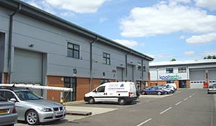Warehouse Unit To Let - Mulberry Court, Crayford, Kent